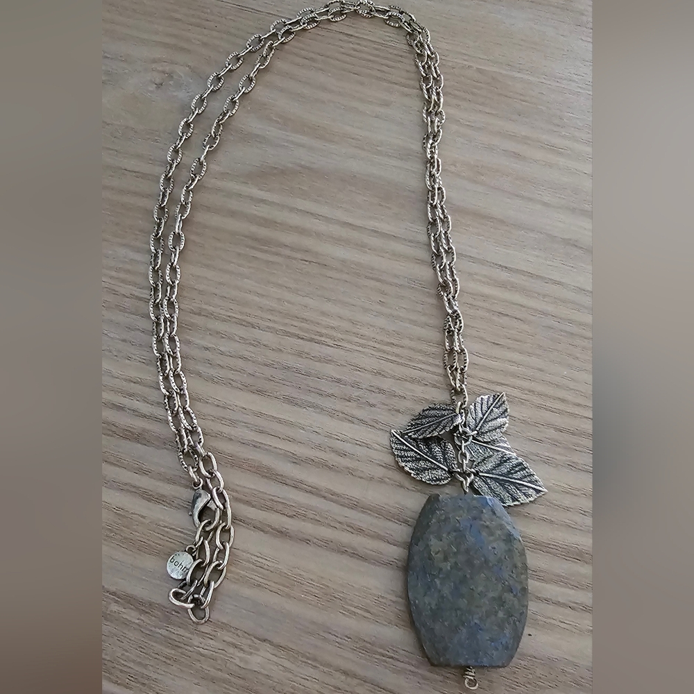 Bohm Natural Stone & Leaf Pendant Necklace